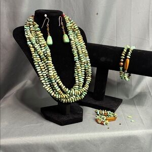 Silpada Green howlite Beaded Necklace, bracelet and Earring Set